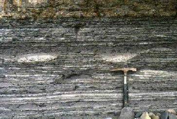 Gutters in striped beds